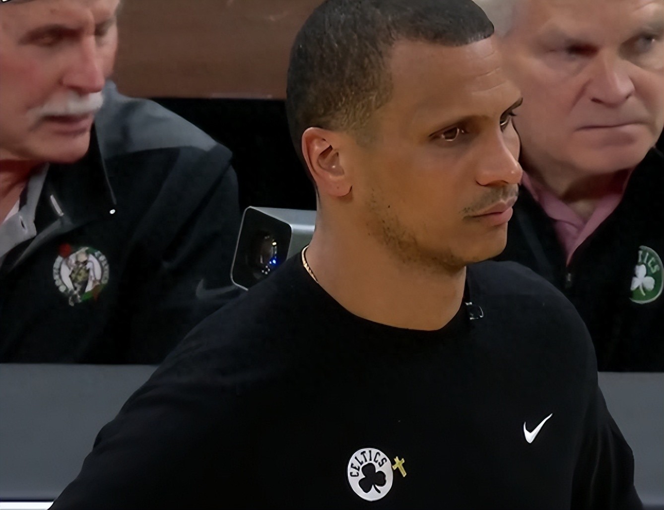 开云体育app中国-塔图姆在日本队比赛中战术调整,最后时刻胜出引发热议!-开云体育app中国