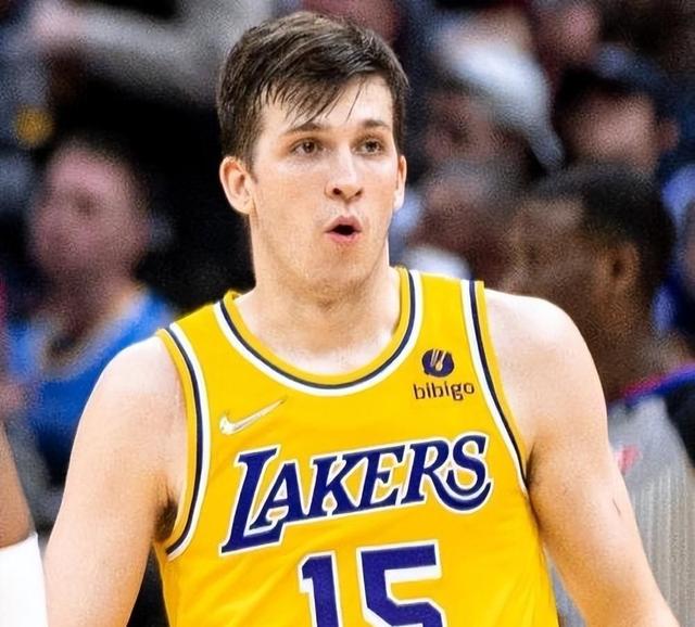 开云-浓眉哥重要时刻出色发挥,中国队带队取胜!-开云