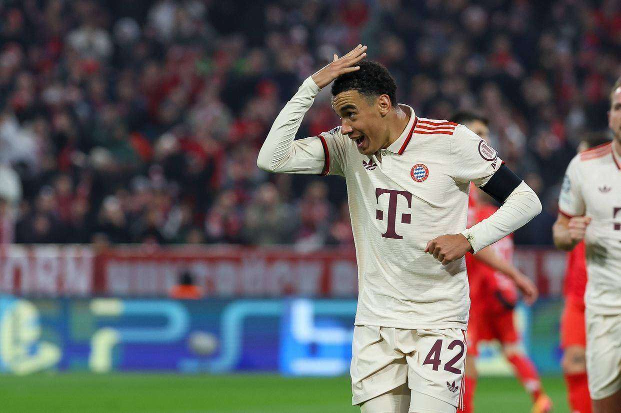 开云体育app中国-拜仁带队取胜!,姆巴佩重要时刻刷新纪录比赛高潮迭起-开云体育app中国